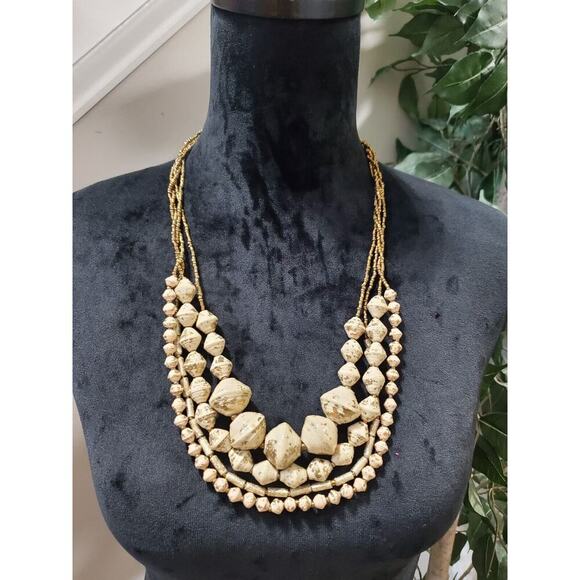 Teng Yue Women's Multistrand Shell Bead Statement Stylish Necklace - Picture 6 of 6